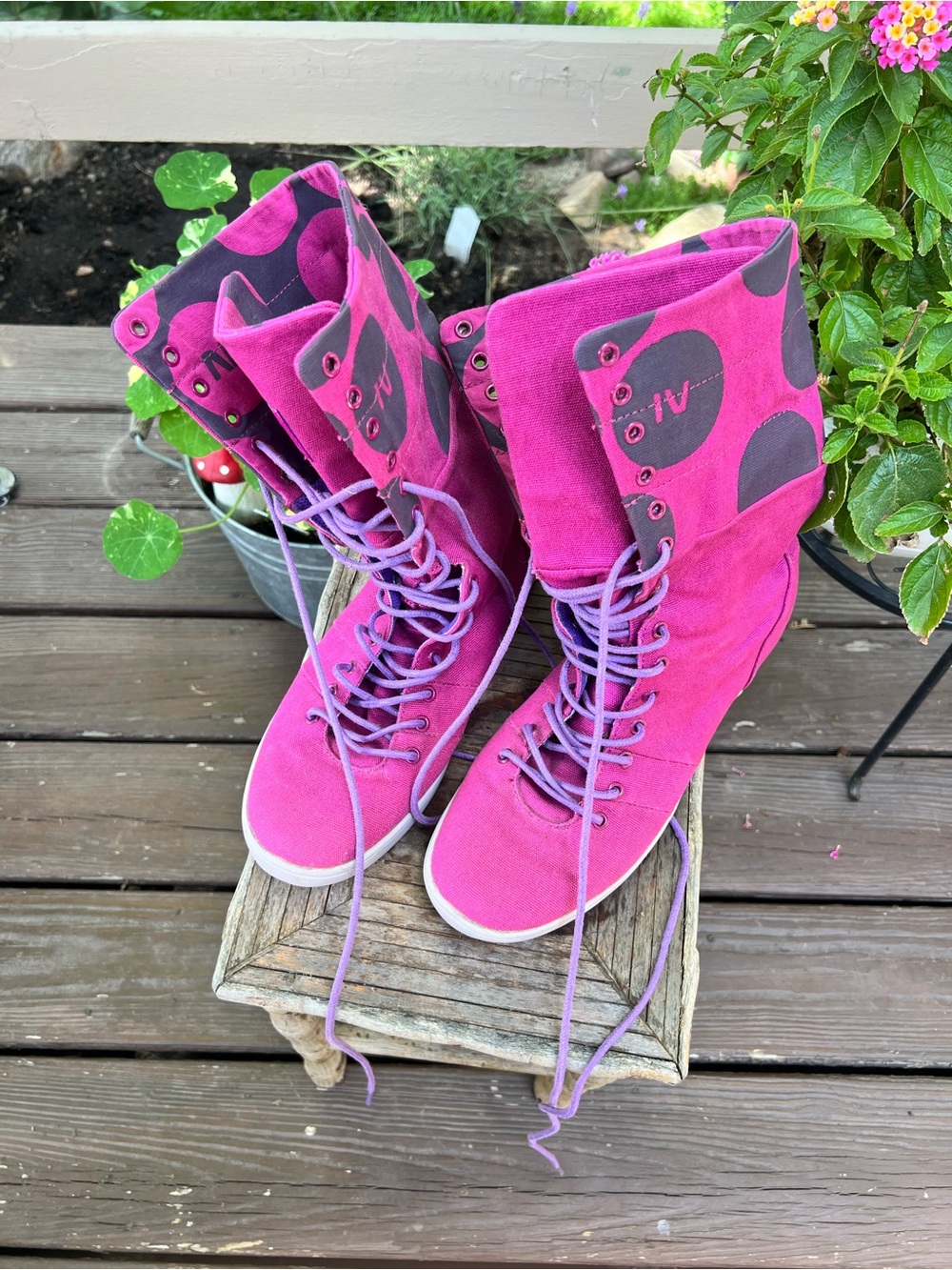 Gravis Tasha Super Hi Sneakers Boysenberry Pink and Gray size 9.5